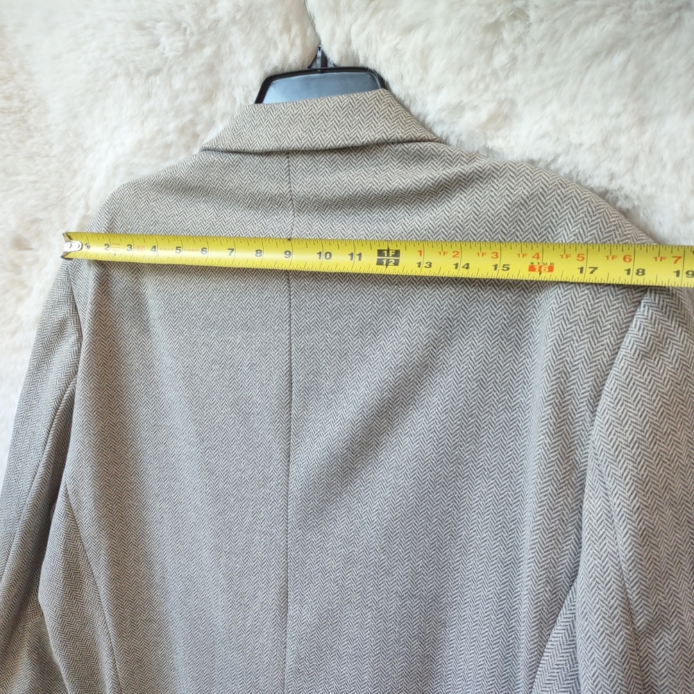 Paul Jones Jacket - Picture 15 of 16